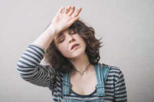 Comfort Lady Sweating Shutterstock 285591449 (6)